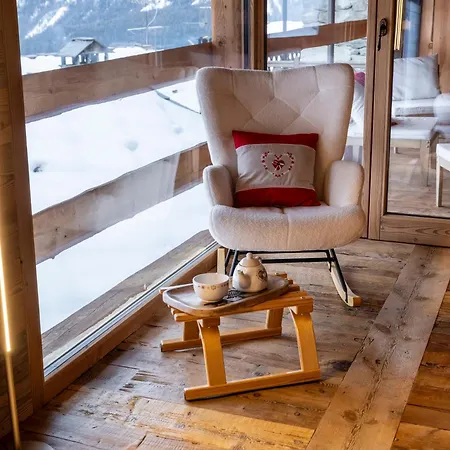 Alpine Majestic Rascard - Unique Mountain Experience With Balcony And Panoramic Views Domek alpejski
