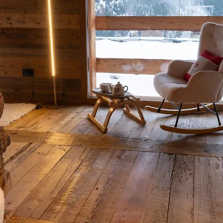 Domek alpejski Alpine Majestic Rascard - Unique Mountain Experience With Balcony And Panoramic Views Champoluc