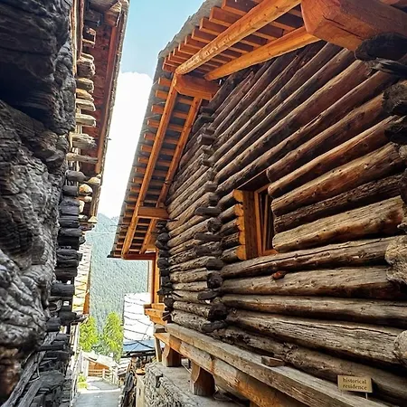 Domek alpejski Alpine Majestic Rascard - Unique Mountain Experience With Balcony And Panoramic Views Champoluc